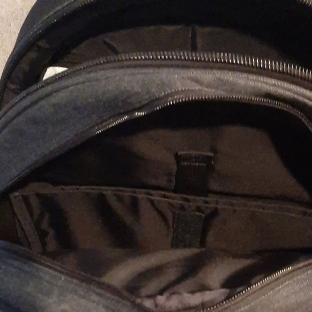 DaKine Laptop  Backpack - Picture 8 of 11
